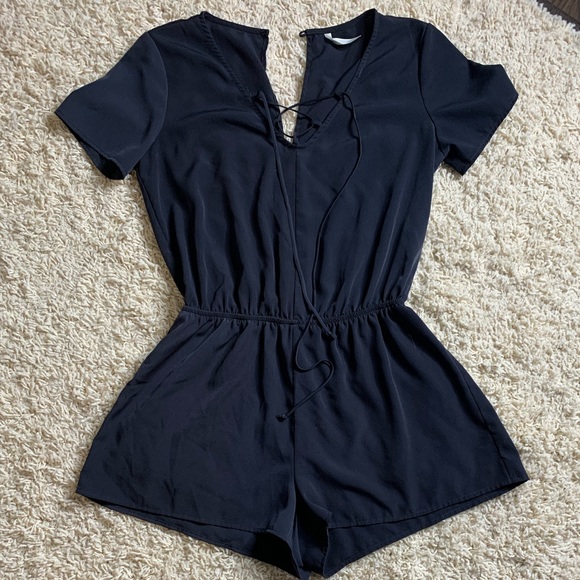 Color Thread Romper Size Small - NWOT - Picture 1 of 4
